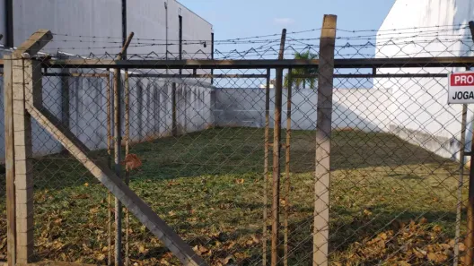 Lote/Terreno à venda, 242m² no Vila Engler, Bauru