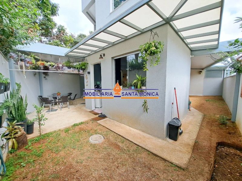 Casa com 3 quartos — Rio Branco, Belo Horizonte