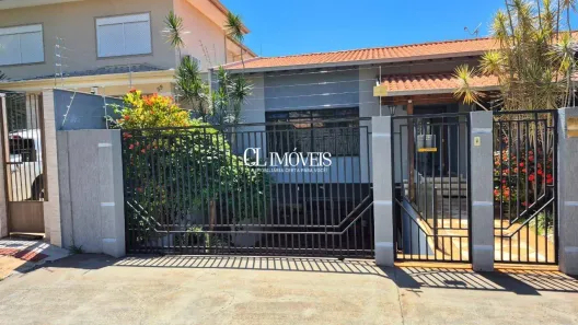 Casa com 5 Quartos à venda, 430m² no Champagnat, Londrina