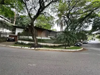 Casa com 3 Quartos à venda, 211m² no Jardim Marajoara, São Paulo