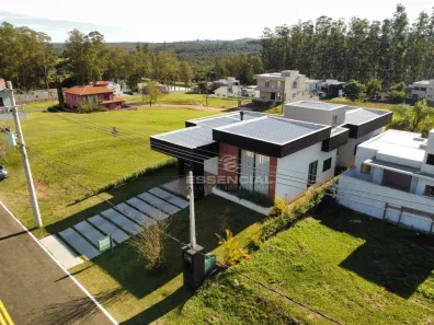 Casa de Condomínio com 3 Quartos à venda, 165m² no , Pardinho