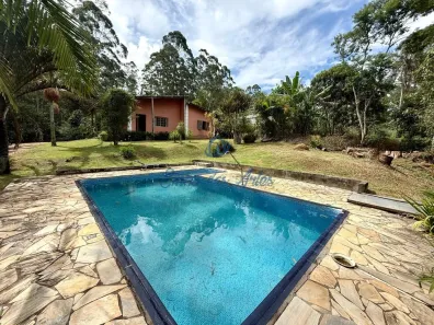 Fazenda/Sítio com 3 Quartos à venda, 263m² no Chácaras Aurora, Embu das Artes