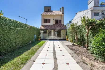 Casa com 4 Quartos à venda, 290m² no Camaquã, Porto Alegre