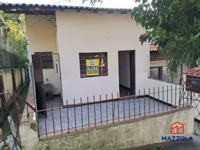 Casa com 1 Quarto para alugar, 40m² no Coronel Aparício Borges, Porto Alegre