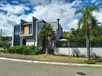 Casa de Condomínio com 3 Quartos à venda, 330m² no Jardim São Pedro, Mogi das Cruzes