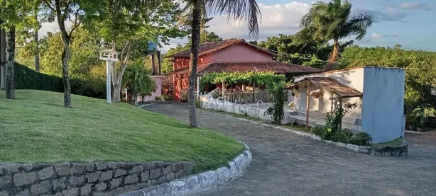Fazenda/Sítio com 4 Quartos à venda, 200m² no Área Rural de Serra, Serra