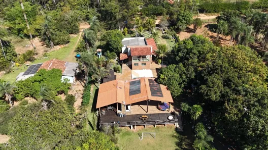 Fazenda/Sítio com 7 Quartos à venda, 8000m² no Centro, Aragoiânia