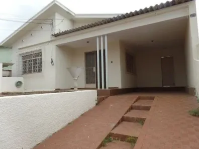 Casa com 4 Quartos à venda, 233m² no Vila Abajá, Goiânia