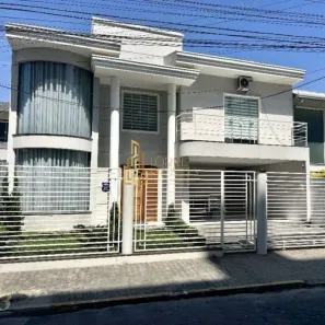 Casa com 3 Quartos à venda, 180m² no São Judas, Itajaí