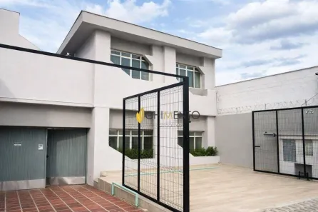 Imóvel Comercial com 3 Quartos à venda, 500m² no Campestre, Santo André