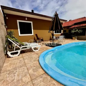 Casa com 3 Quartos à venda, 300m² no Ingleses do Rio Vermelho, Florianópolis