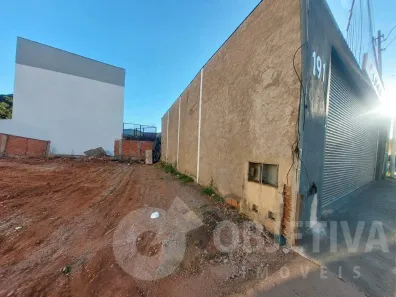 Lote/Terreno à venda, 266m² no Saraiva, Uberlândia