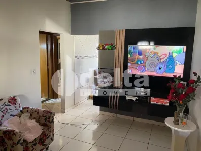 Casa com 2 Quartos à venda, 90m² no Jardim Europa, Uberlândia