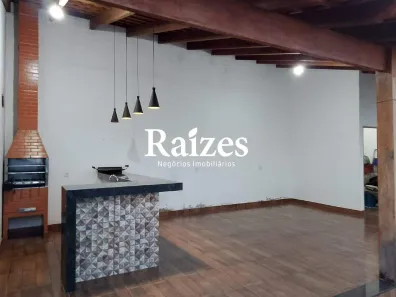 Casa com 2 Quartos à venda, 187m² no Guarani, Uberlândia