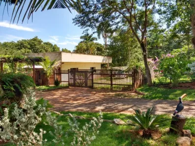 Fazenda/Sítio com 3 Quartos à venda, 8270m² no Jardim Mariliza, Goiânia