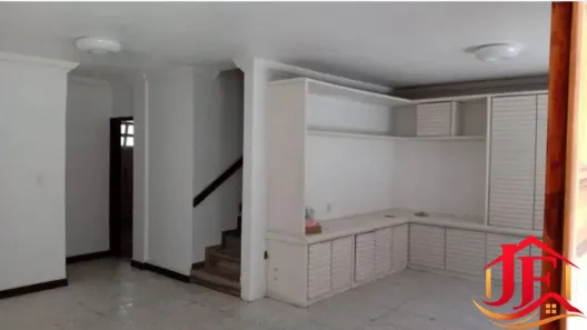 Casa de Condomínio com 4 Quartos para alugar, 180m² no Pituaçu, Salvador