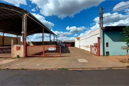 Imóvel Comercial à venda, 122m² no São João, Sertãozinho