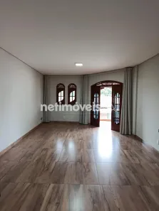 Casa com 3 Quartos para alugar, 200m² no Tropical, Contagem