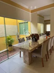 Casa com 3 Quartos à venda, 121m² no Jardim Europa, Uberlândia