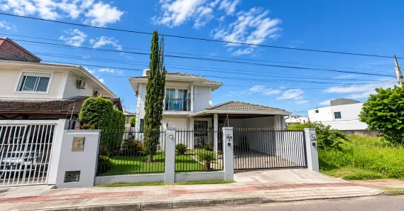 Casa com 4 Quartos para alugar, 180m² no Campeche, Florianópolis