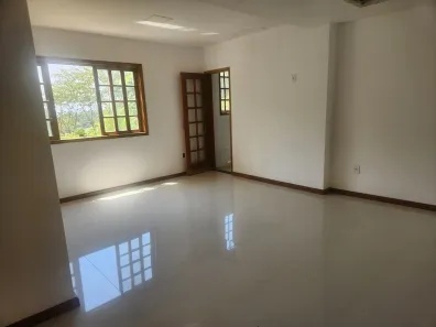 Casa de Condomínio com 3 Quartos à venda, 289m² no Sapê, Niterói