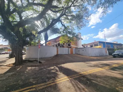 Sobrado com 5 Quartos à venda, 279m² no Vila Virgínia, Campinas