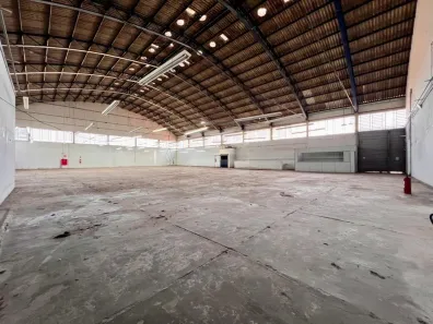Prédio Comercial para alugar, 2446m² no Vila Georgina, Campinas