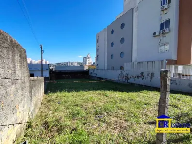 Lote/Terreno à venda, 342m² no Barreiros, São José