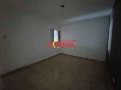 Casa com 2 Quartos para alugar, 125m² no Vila Flórida, Guarulhos