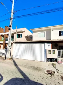 Casa com 2 Quartos à venda, 80m² no São João do Rio Vermelho, Florianópolis