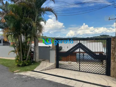 Fazenda/Sítio com 5 Quartos à venda, 570m² no , Igaratá