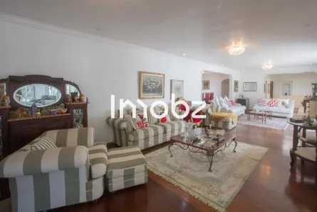 Casa com 4 Quartos à venda, 700m² no Jardim Petrópolis, São Paulo