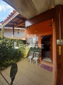 Casa com 2 Quartos à venda, 153m² no Vila Brasileira, Mogi das Cruzes