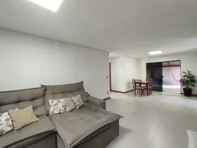 Casa com 3 Quartos à venda, 190m² no Camilo Alves, Contagem