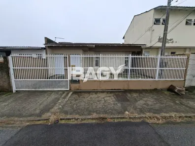 Casa com 3 Quartos para alugar, 84m² no Areias, São José