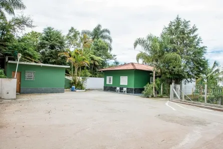 Fazenda/Sítio com 3 Quartos à venda, 5000m² no , Igaratá