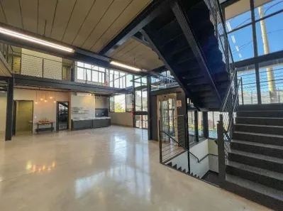 Prédio Comercial à venda, 735m² no Saraiva, Uberlândia