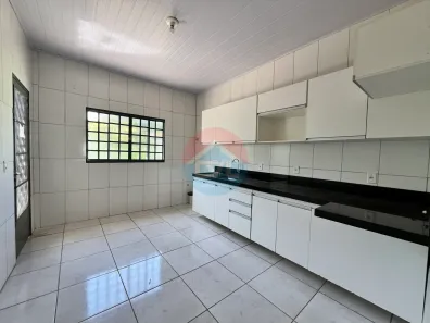 Casa com 2 Quartos para alugar, 200m² no Centro-Sul, Várzea Grande