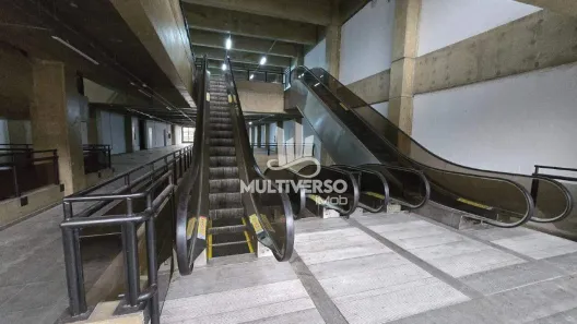 Prédio Comercial com 10 Quartos para alugar, 3328m² no Centro, Santos
