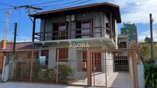 Casa com 4 Quartos para alugar, 375m² no Centro, Canoas