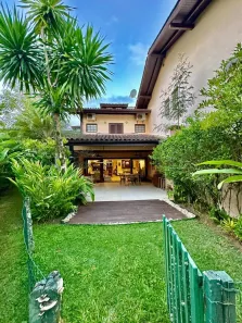 Casa de Condomínio com 4 Quartos à venda, 200m² no Camburi, São Sebastião