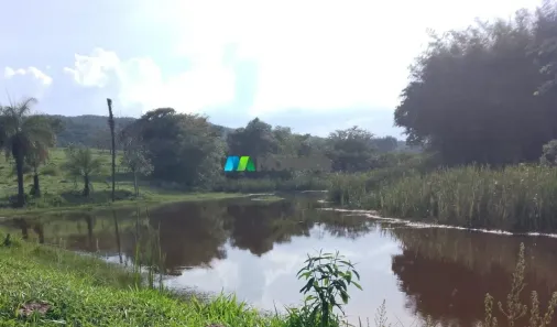 Fazenda/Sítio com 3 Quartos à venda, 64m² no , Cláudio