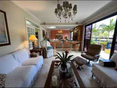 Casa com 4 Quartos à venda, 600m² no São Francisco, Niterói