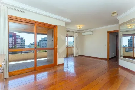 Apartamento com 4 Quartos para alugar, 180m² no Auxiliadora, Porto Alegre