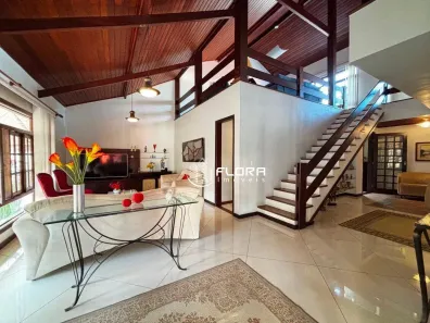 Casa de Condomínio com 4 Quartos à venda, 300m² no Arrastão, São Gonçalo