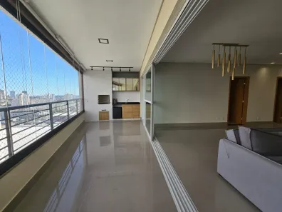 Apartamento com 3 Quartos para alugar, 155m² no Vila Edmundo, Taubaté