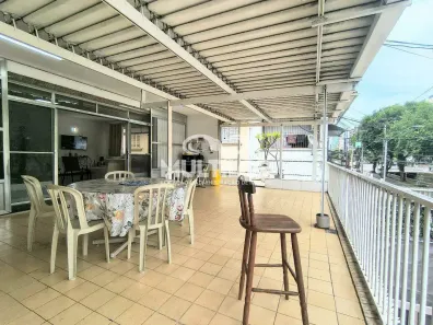 Casa com 3 Quartos para alugar, 249m² no Campo Grande, Santos