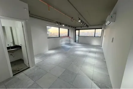 Sala Comercial para alugar, 69m² no Água Branca, São Paulo