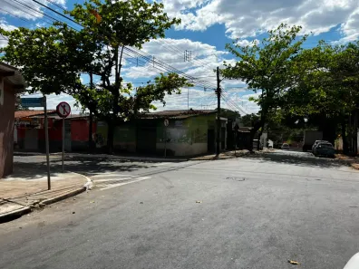 Casa com 2 Quartos à venda, 519m² no Setor Negrão de Lima, Goiânia
