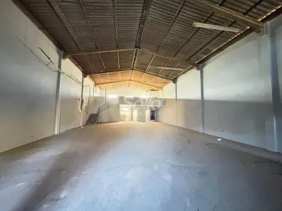 Sala Comercial para alugar, 365m² no Santa Rosa, Uberlândia